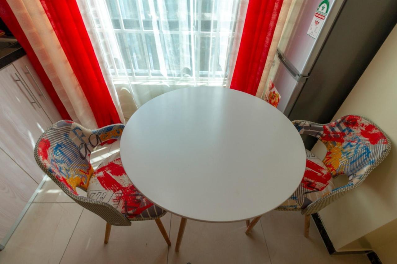 Ruthys Apartment Ναϊρόμπι Εξωτερικό φωτογραφία